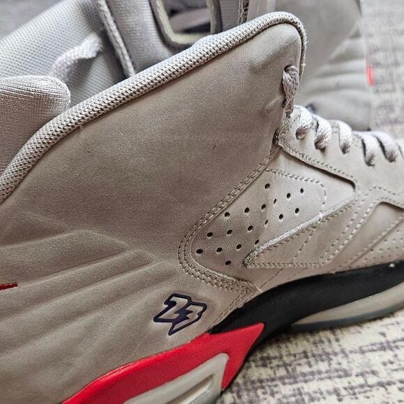 Nike Air Jordan Jumpman MVP Men's shoes. DZ4475-026 . White/Black/Red. Choose SZ - Picture 10 of 16